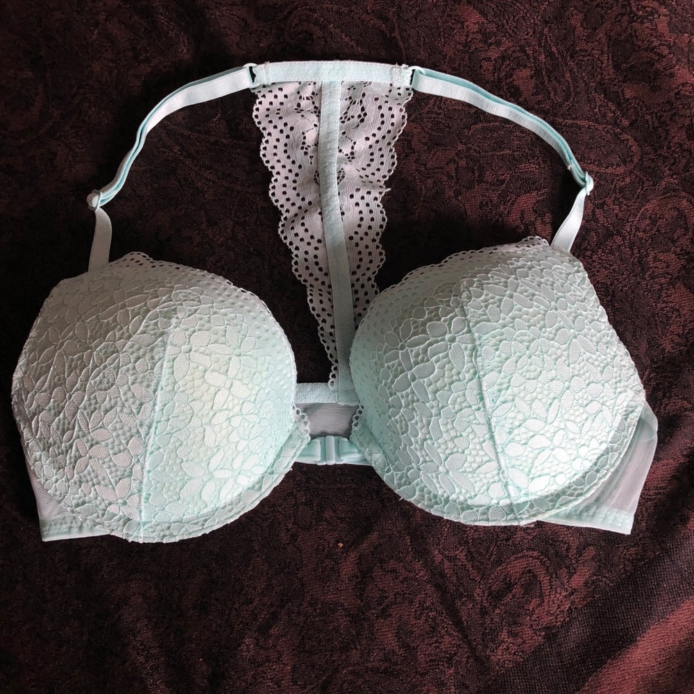 NWOT Xhilararion lace bra